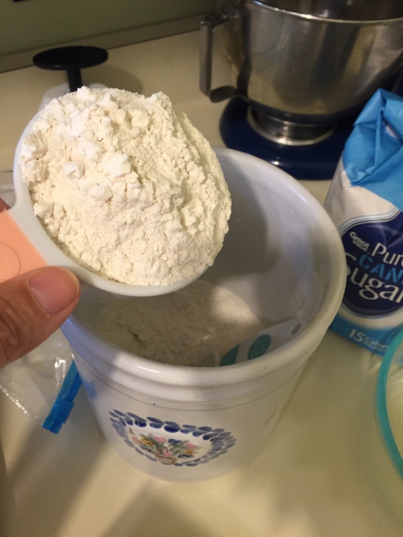 Oatmeal, flour and sugar for blueberry bars ibskitchn.com