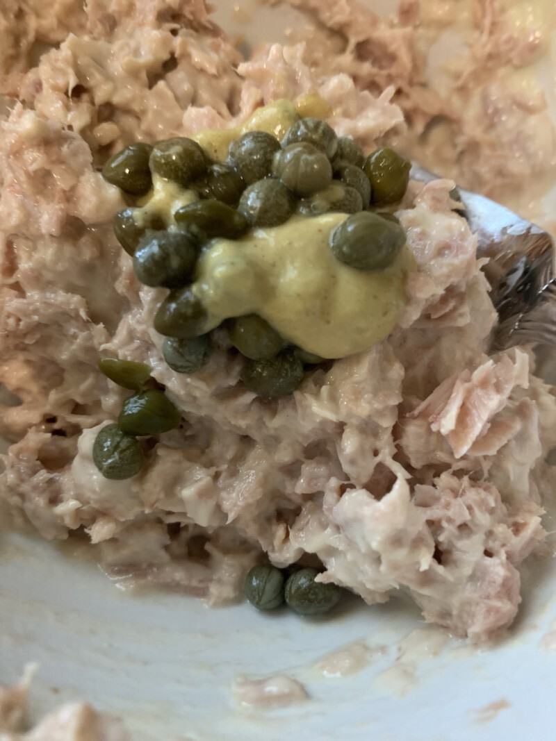 Gently toss all ingredients together