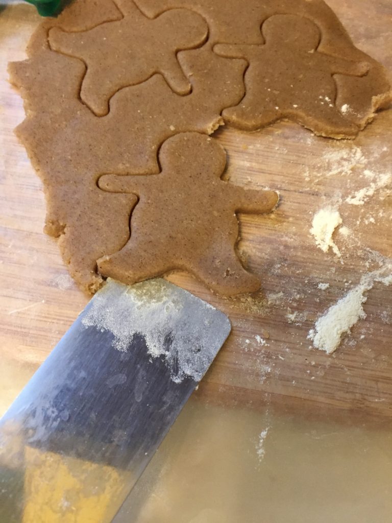 low fodmap gingerbread men - ibskitchn.com